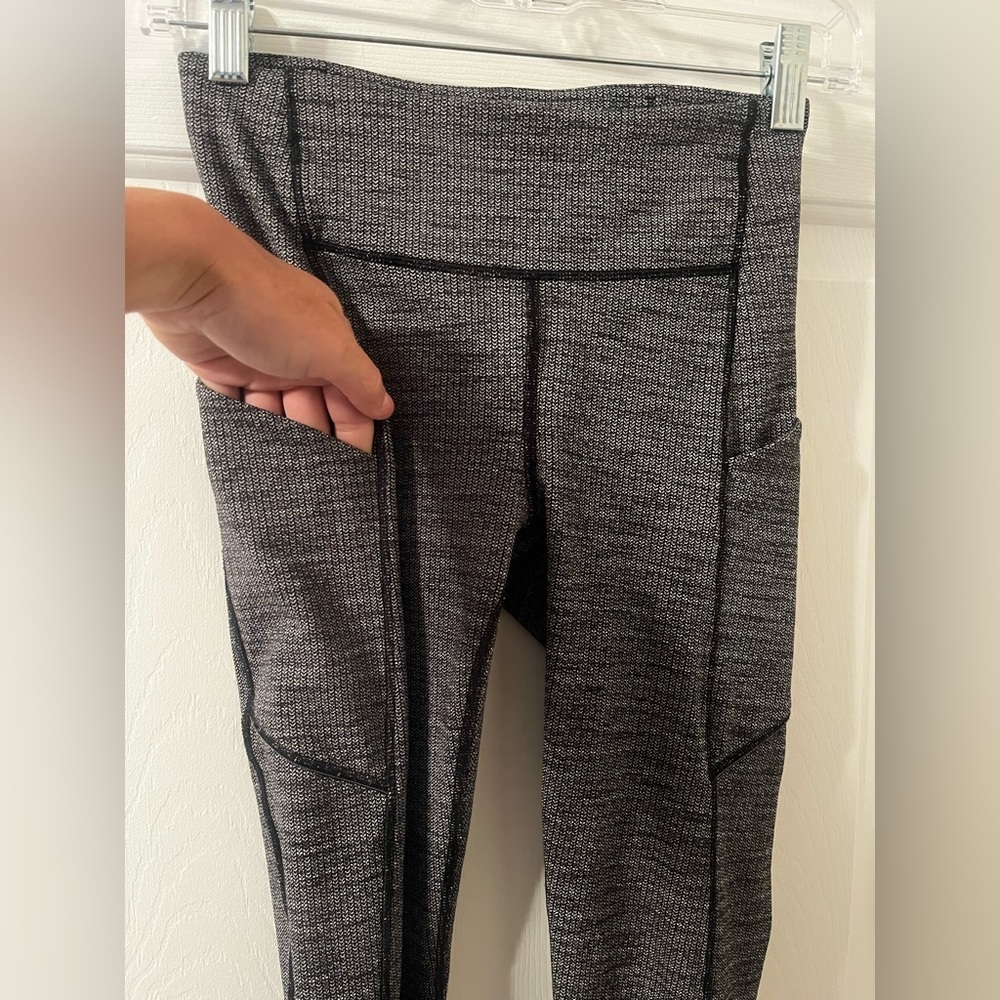 Lululemon Speed Up Tight 28" Luon Heathered Black Luxtreme - Picture 10 of 10